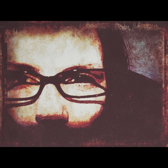 Meet your Posher, Xander - Picture 3 of 6